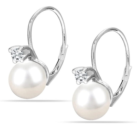 Jewelry - Hoop pearl earrings